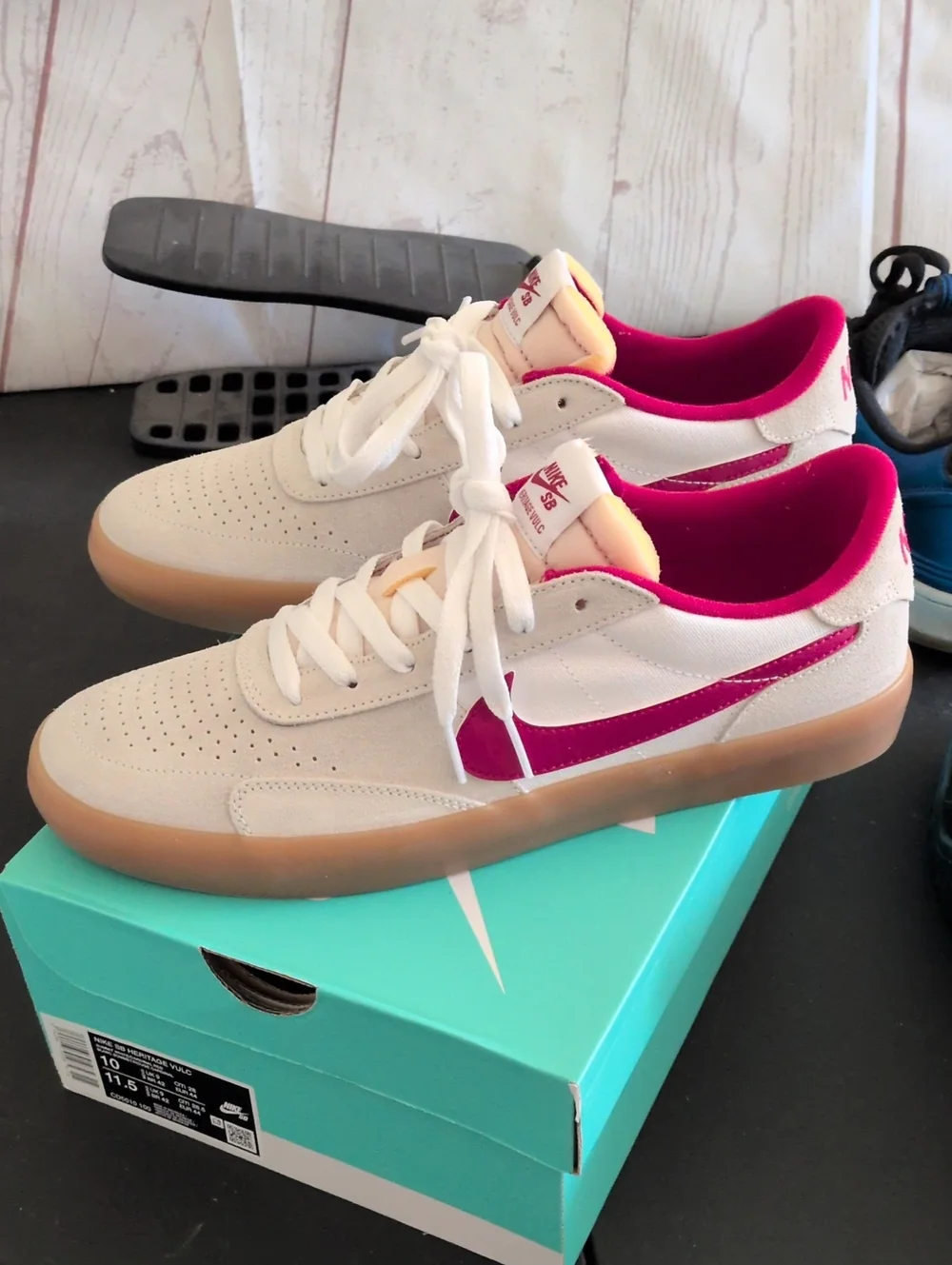 (NEW) Nike SB Heritage Vulc Men's Size 10